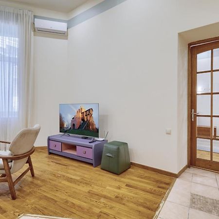 Apartments Near The Golden Gate Kiev Esterno foto
