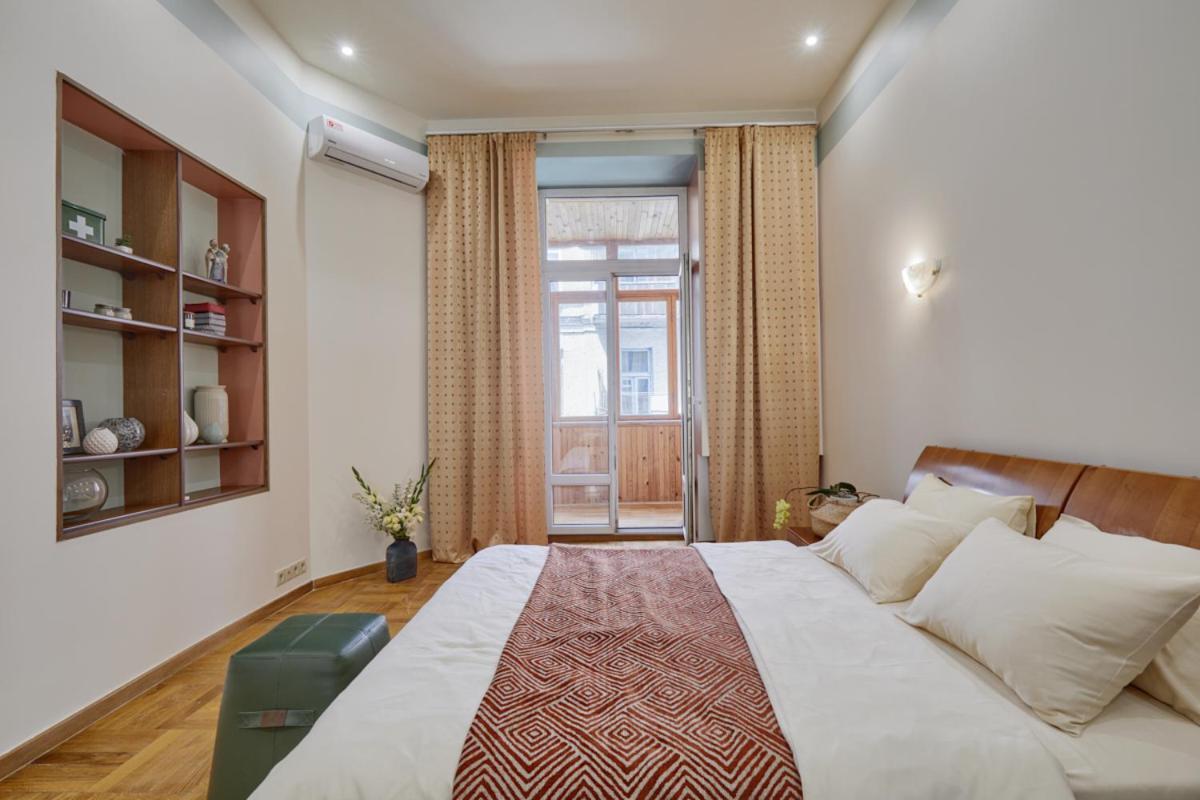 Apartments Near The Golden Gate Kiev Esterno foto
