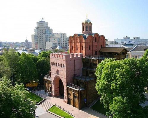 Apartments Near The Golden Gate Kiev Esterno foto