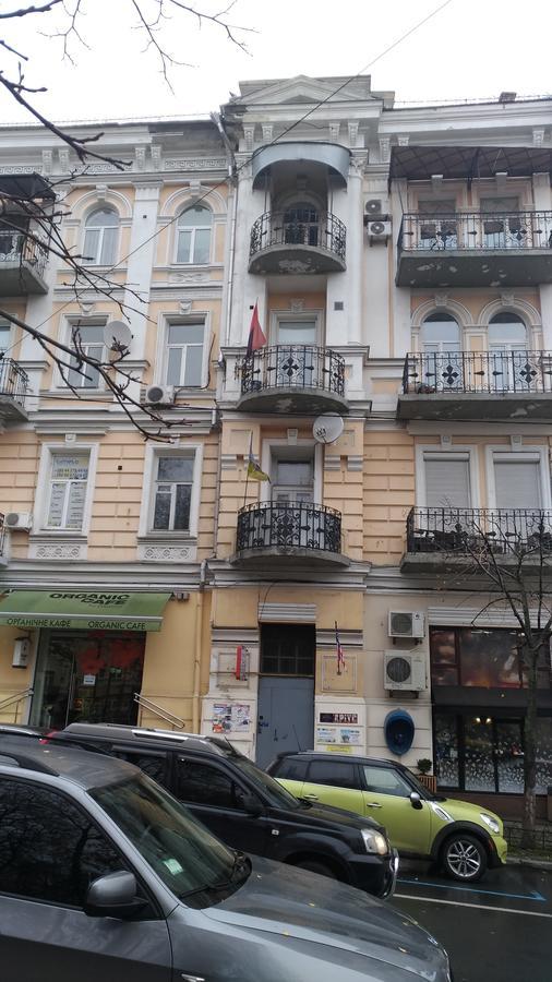 Apartments Near The Golden Gate Kiev Esterno foto
